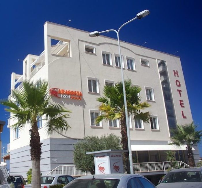 Aragosta-Hotel-Durres-Exterior